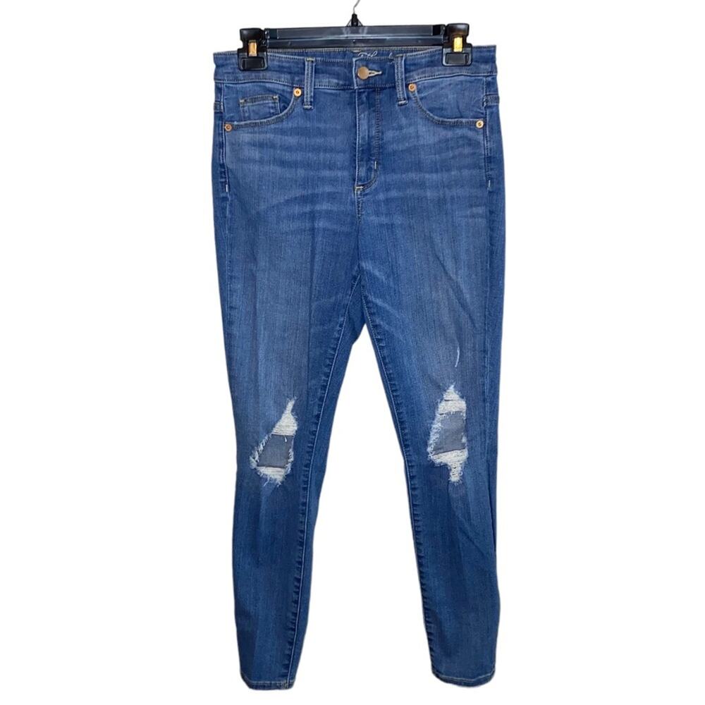Universal Thread High Rise Skinny Jeans Distressed Size 6 28R